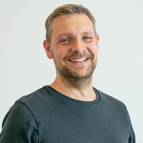 See Wesley Reynolds Profile